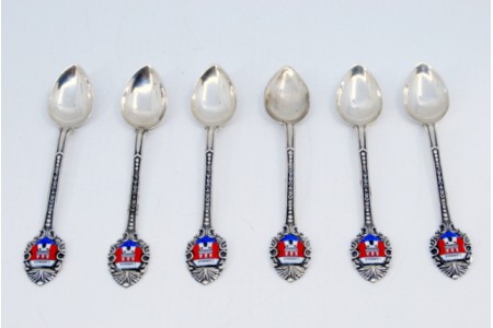 Conjunto de seis colheres de café em prata com brasão da cidade de Caminha.